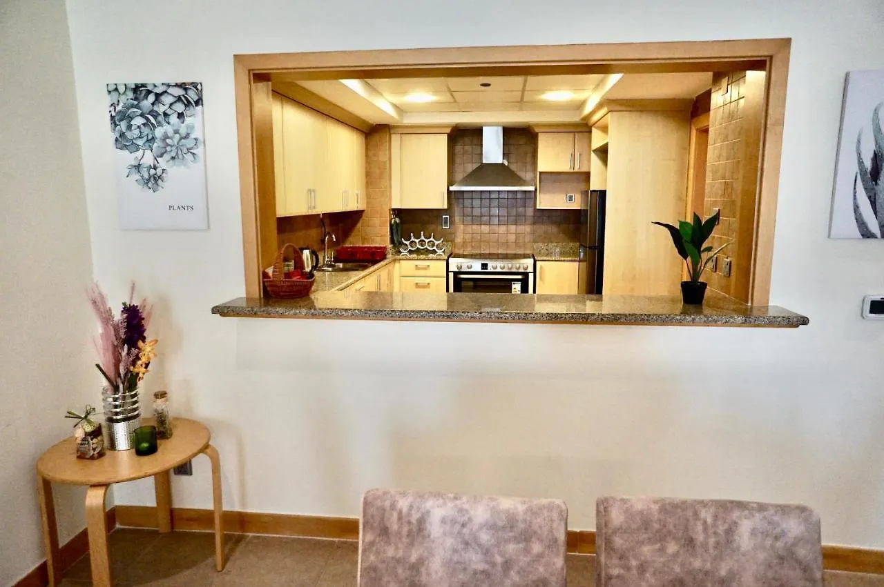 Luxury Apartment Palm Jumeirah Dubaj